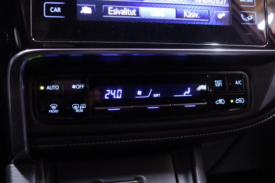 Toyota Auris vaihtoauto