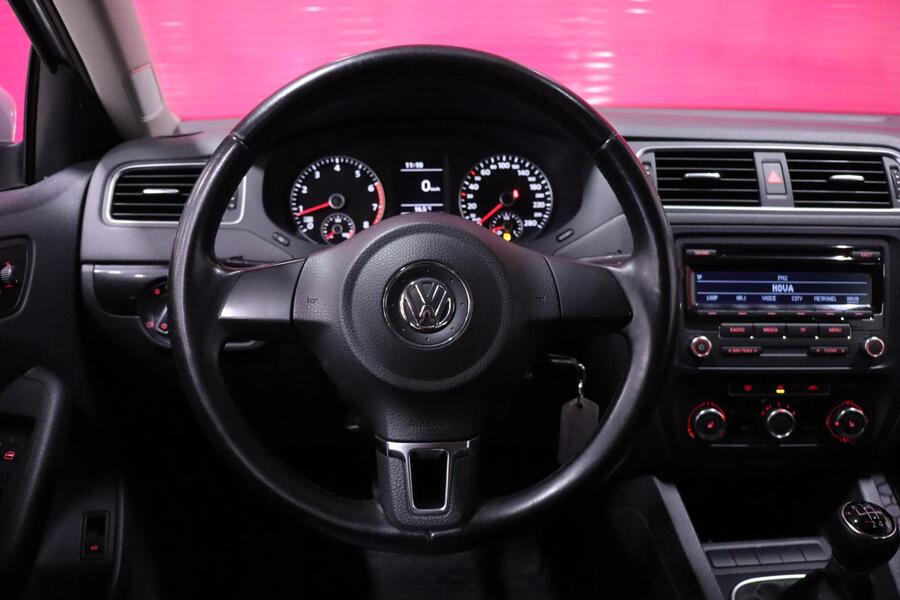 Volkswagen Jetta vaihtoauto