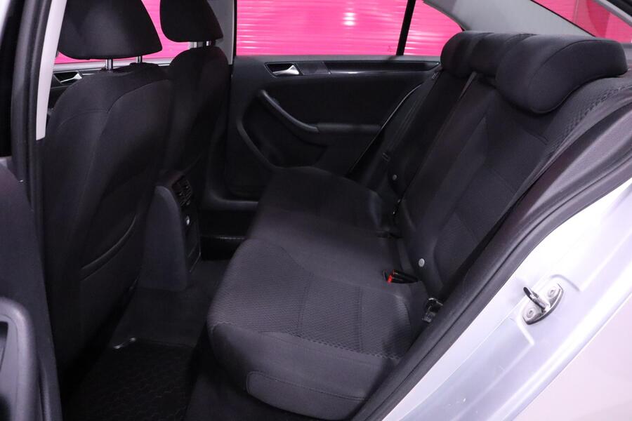 Volkswagen Jetta vaihtoauto