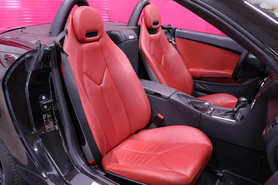 Mercedes-Benz SLK vaihtoauto