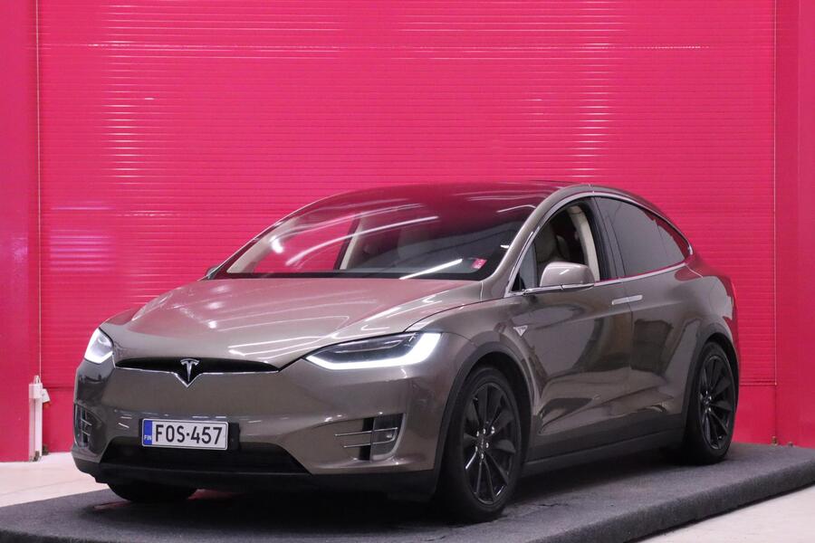 Tesla Model X vaihtoauto