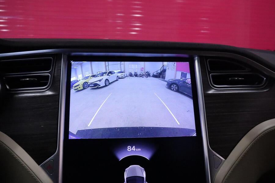 Tesla Model X vaihtoauto