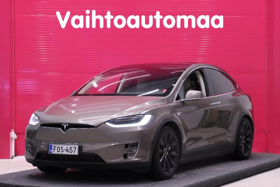 Tesla Model X vaihtoauto