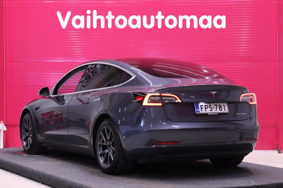 Tesla Model 3 vaihtoauto