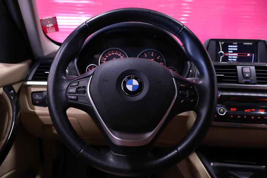 BMW 320 vaihtoauto