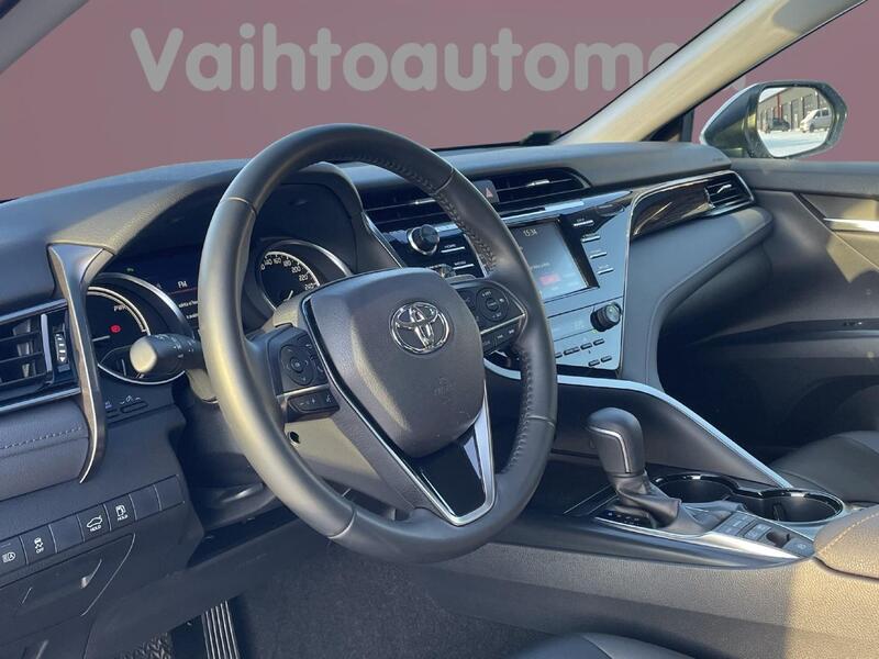 Toyota Camry vaihtoauto