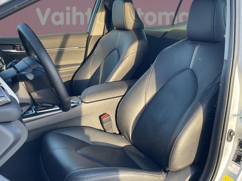 Toyota Camry vaihtoauto