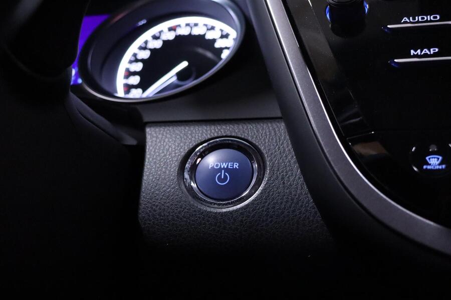 Toyota Camry vaihtoauto