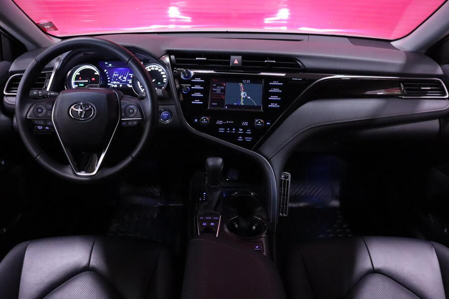 Toyota Camry vaihtoauto