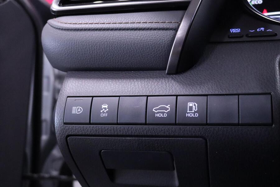 Toyota Camry vaihtoauto