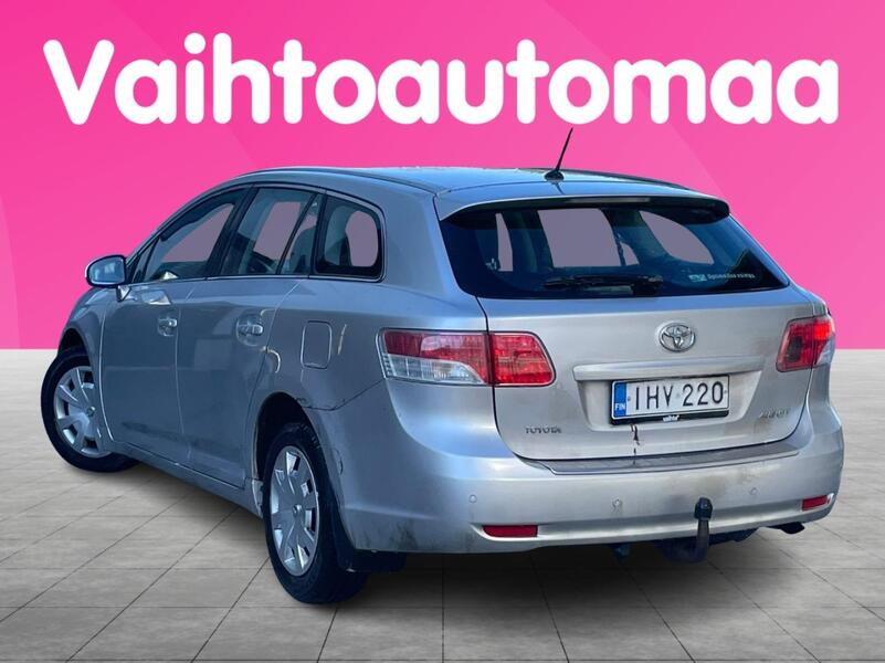 Toyota Avensis vaihtoauto
