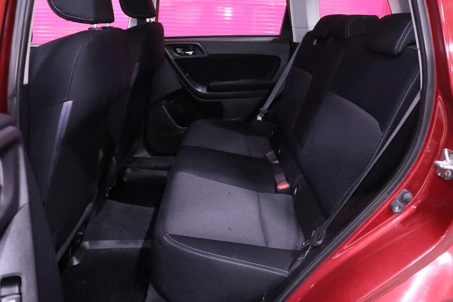 Subaru Forester vaihtoauto