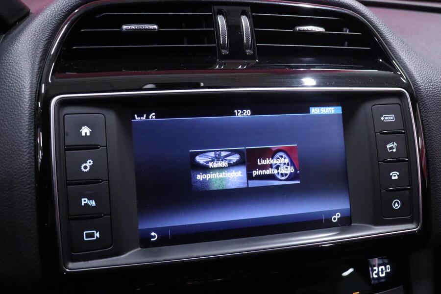 Jaguar F-PACE vaihtoauto