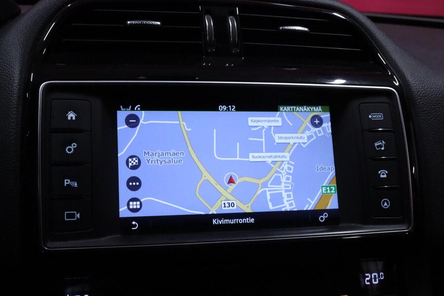 Jaguar F-PACE vaihtoauto