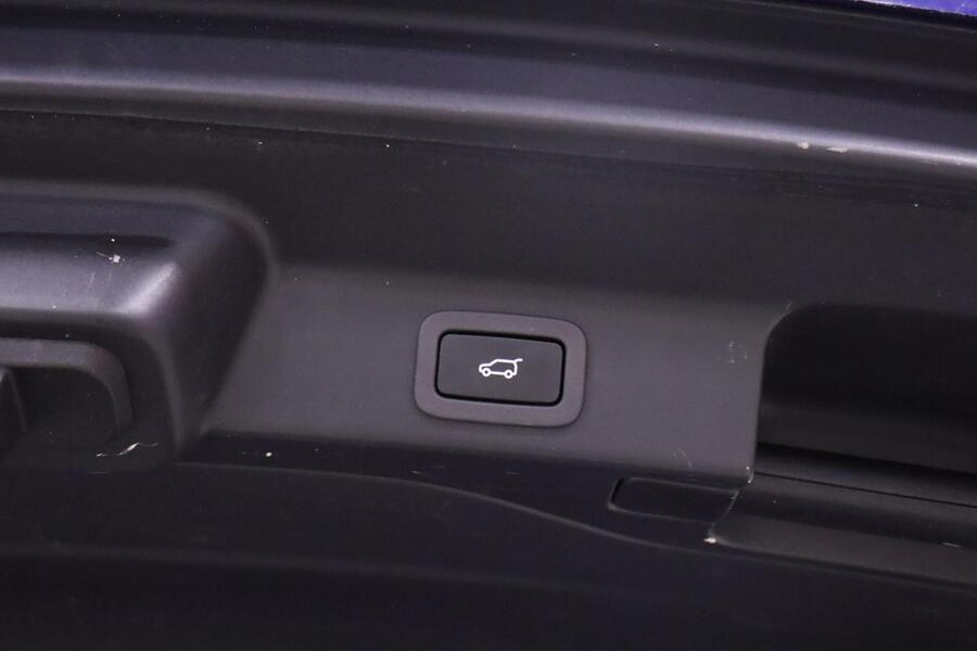 Jaguar F-PACE vaihtoauto