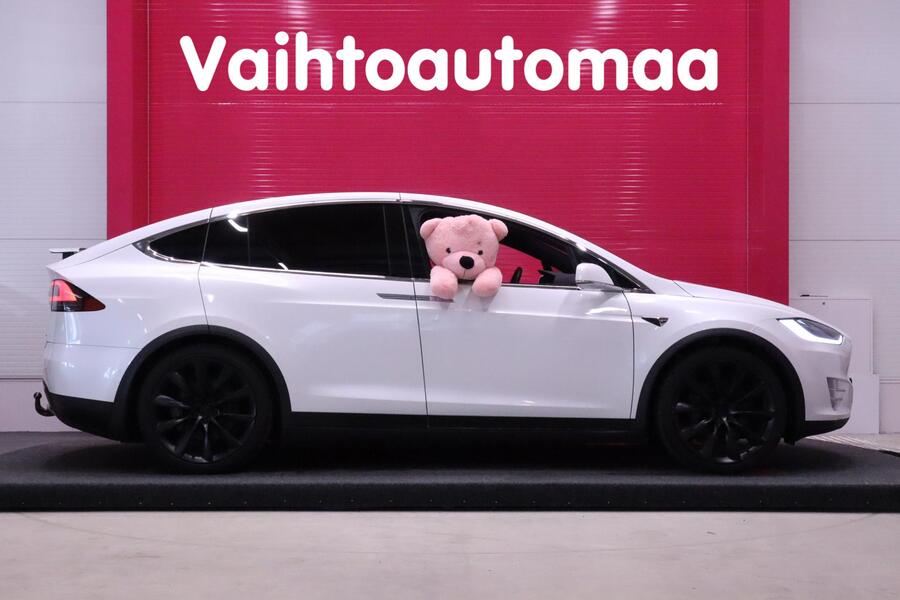 Tesla Model X vaihtoauto