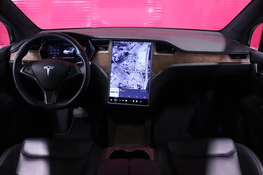 Tesla Model X vaihtoauto