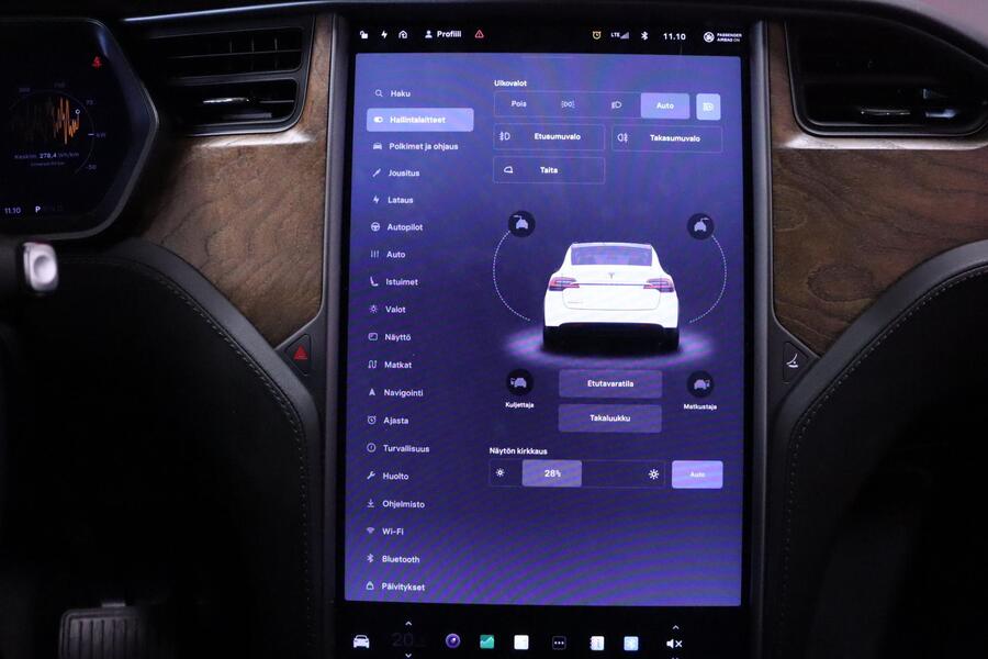 Tesla Model X vaihtoauto
