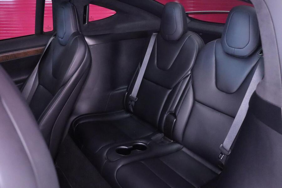 Tesla Model X vaihtoauto