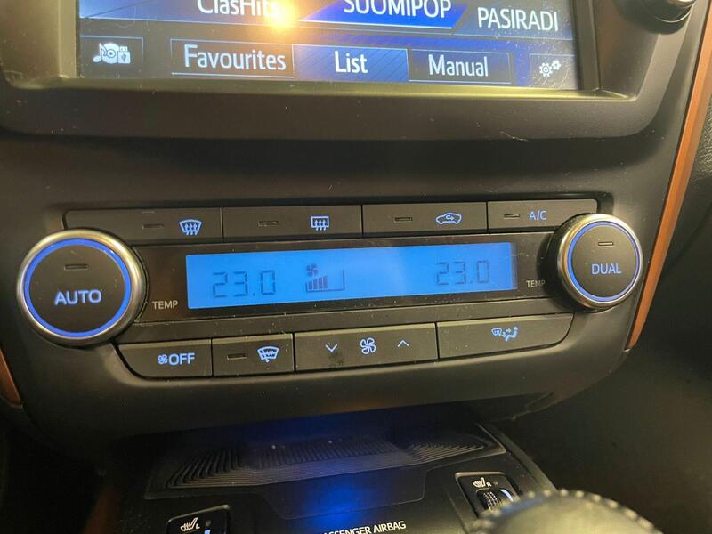 Toyota Avensis vaihtoauto