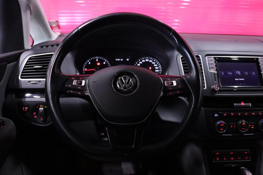 Volkswagen Sharan vaihtoauto