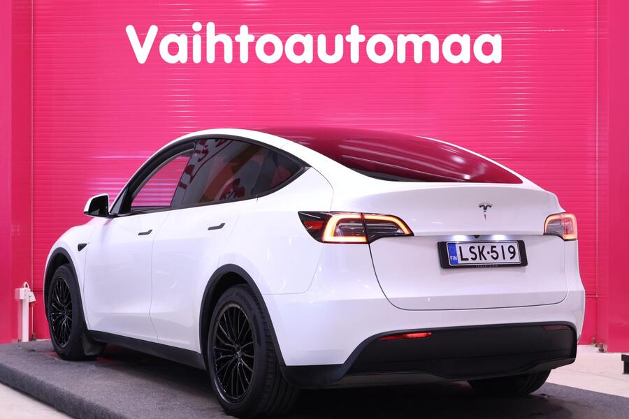 Tesla Model Y vaihtoauto