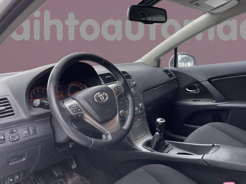 Toyota Avensis vaihtoauto