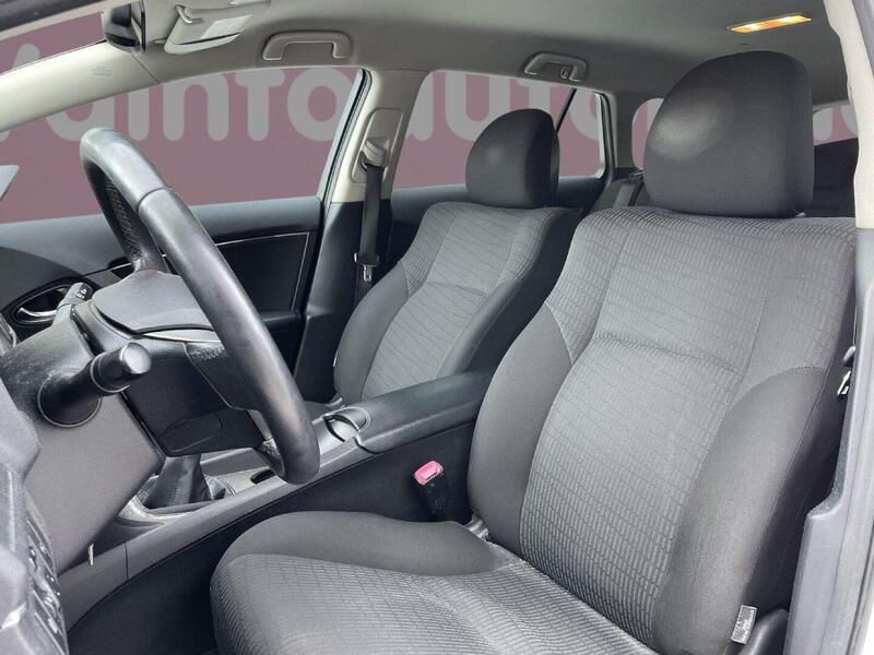 Toyota Avensis vaihtoauto