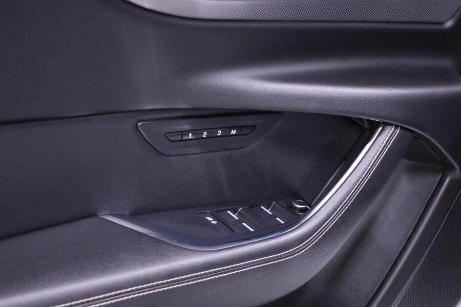 Jaguar XE vaihtoauto