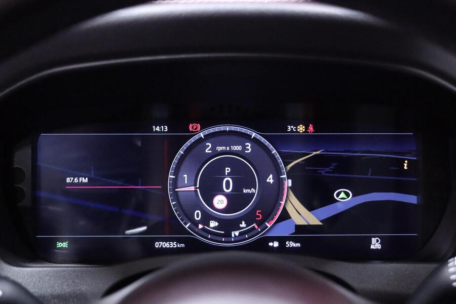 Jaguar XE vaihtoauto