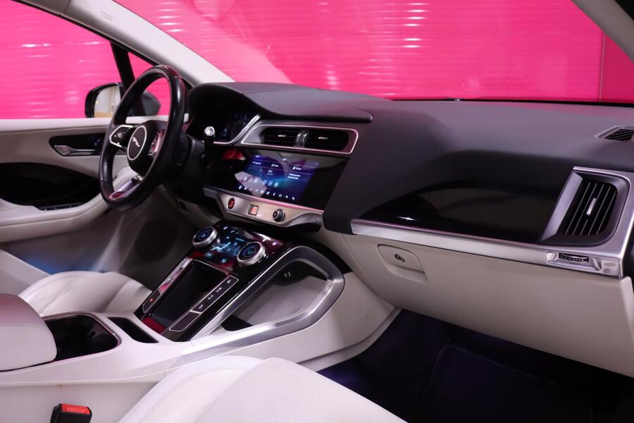 Jaguar I-PACE vaihtoauto