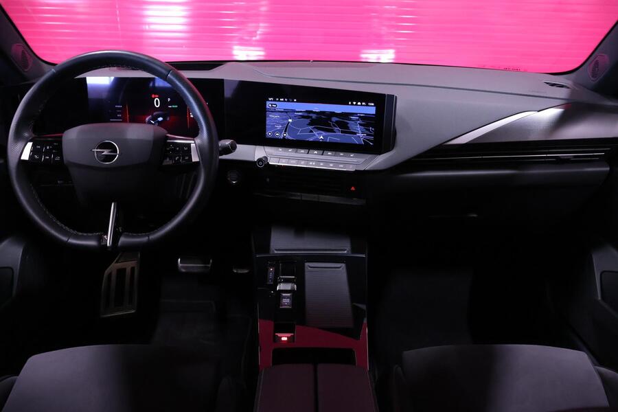 Opel Astra vaihtoauto