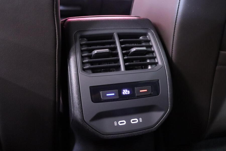 SEAT Leon Sportstourer vaihtoauto