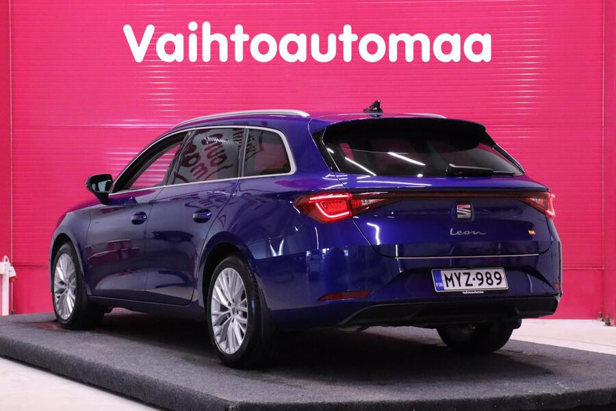 SEAT Leon Sportstourer vaihtoauto