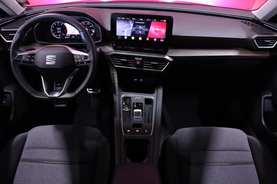 SEAT Leon Sportstourer vaihtoauto