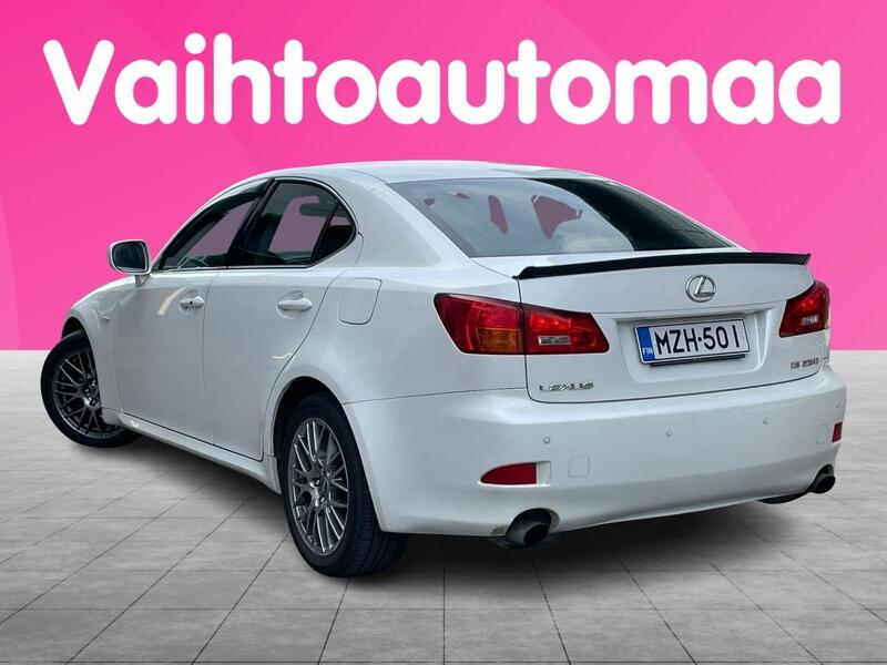 Lexus IS vaihtoauto
