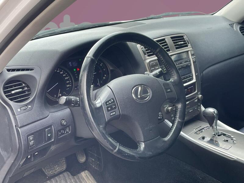 Lexus IS vaihtoauto