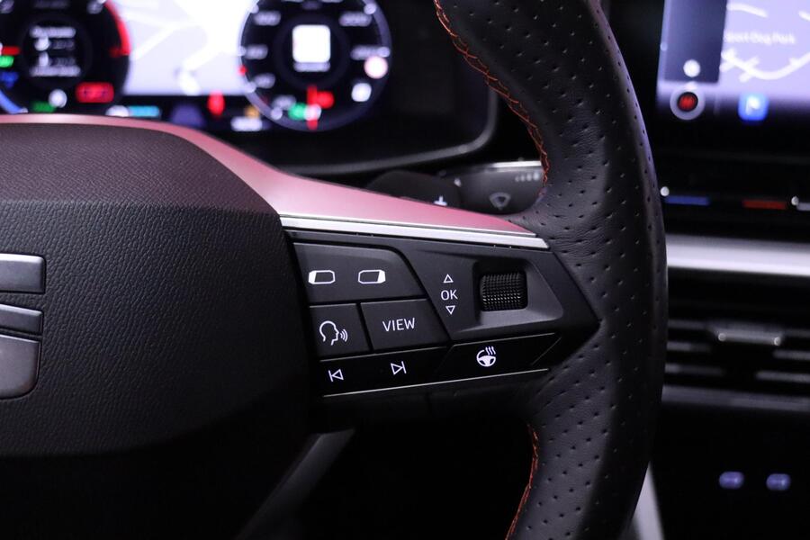 SEAT Leon Sportstourer vaihtoauto