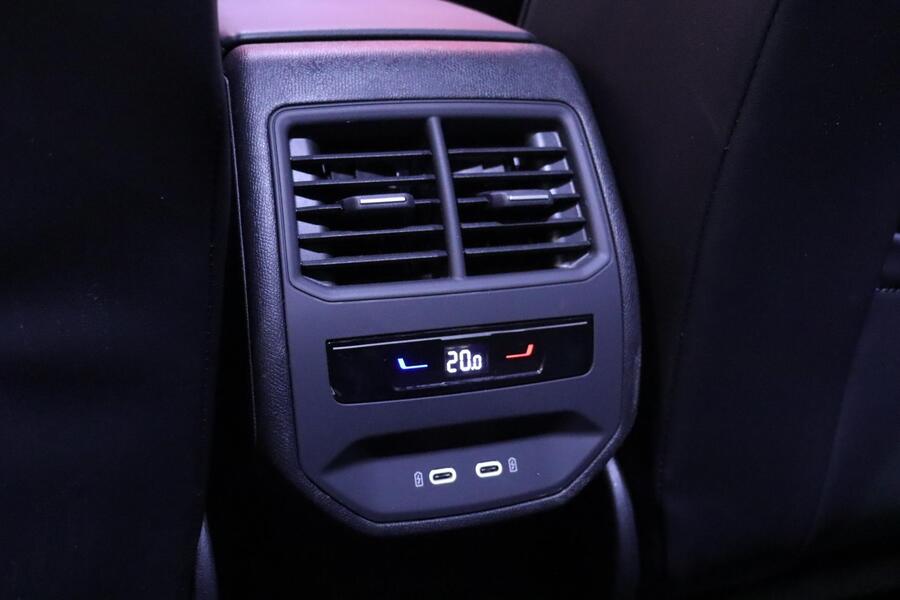 SEAT Leon Sportstourer vaihtoauto