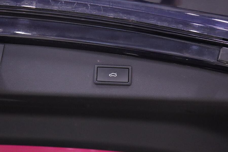 SEAT Leon Sportstourer vaihtoauto