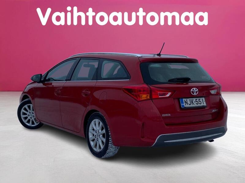 Toyota Auris vaihtoauto