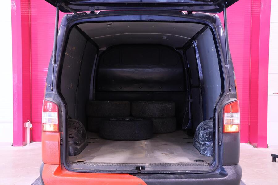Volkswagen Transporter vaihtoauto