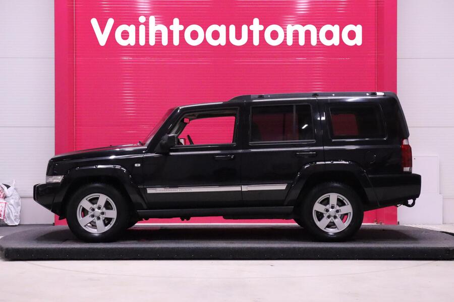 Jeep Commander vaihtoauto