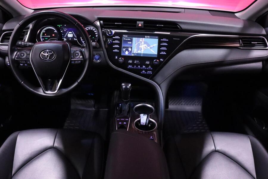 Toyota Camry vaihtoauto