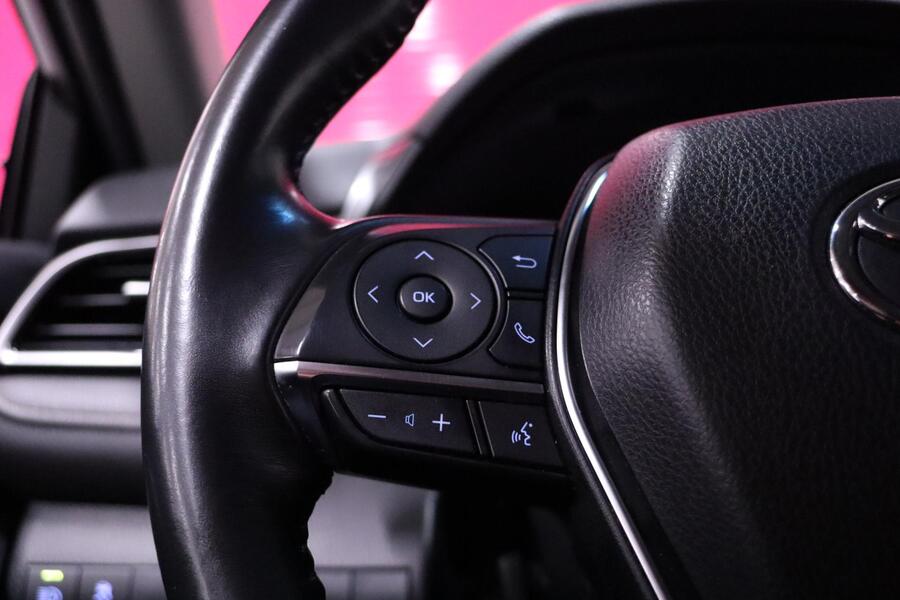 Toyota Camry vaihtoauto