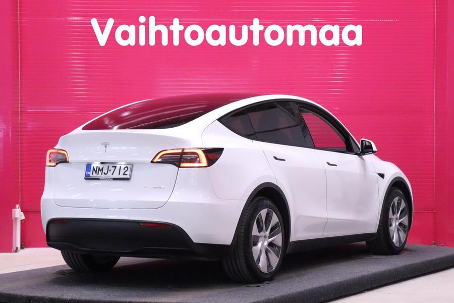 Tesla Model Y vaihtoauto