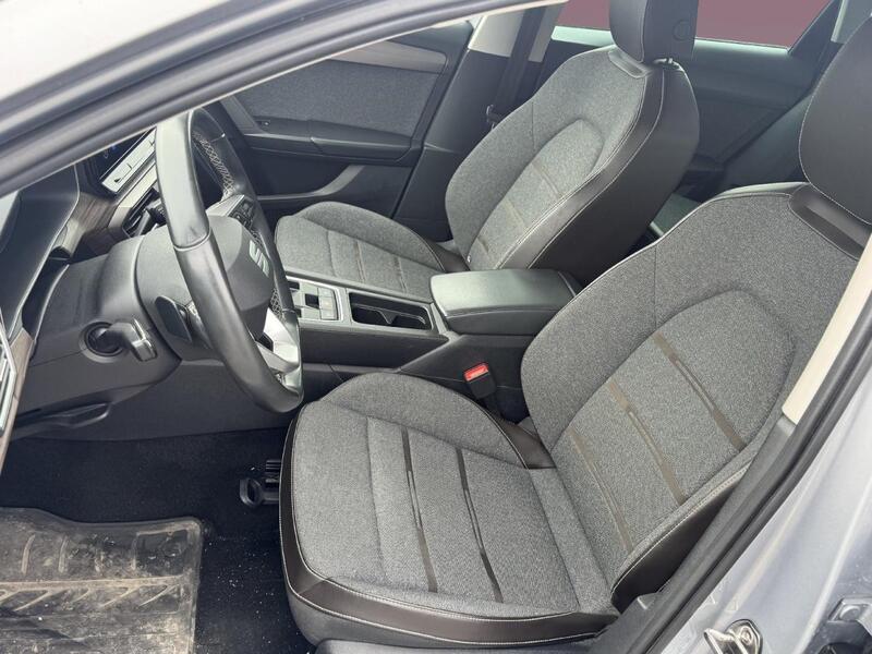 SEAT Leon Sportstourer vaihtoauto