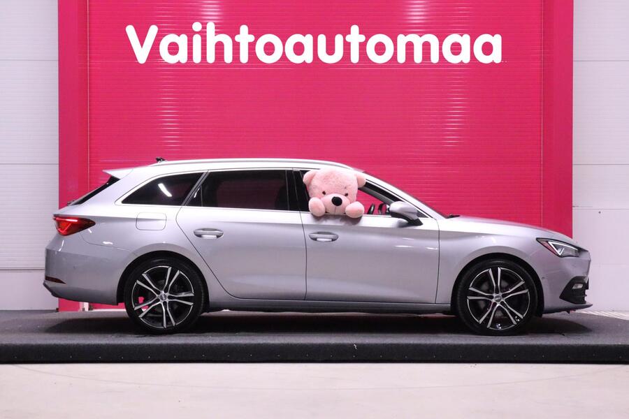 SEAT Leon Sportstourer vaihtoauto