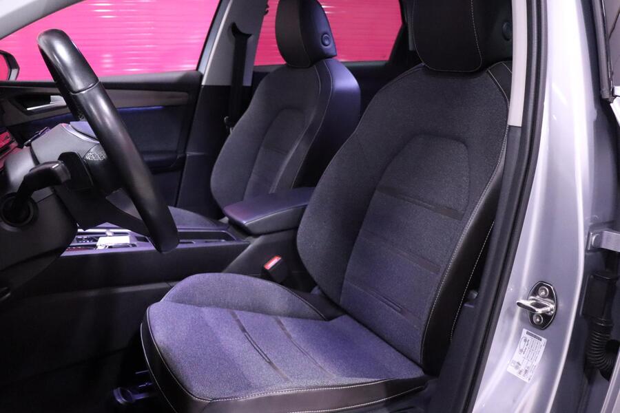 SEAT Leon Sportstourer vaihtoauto