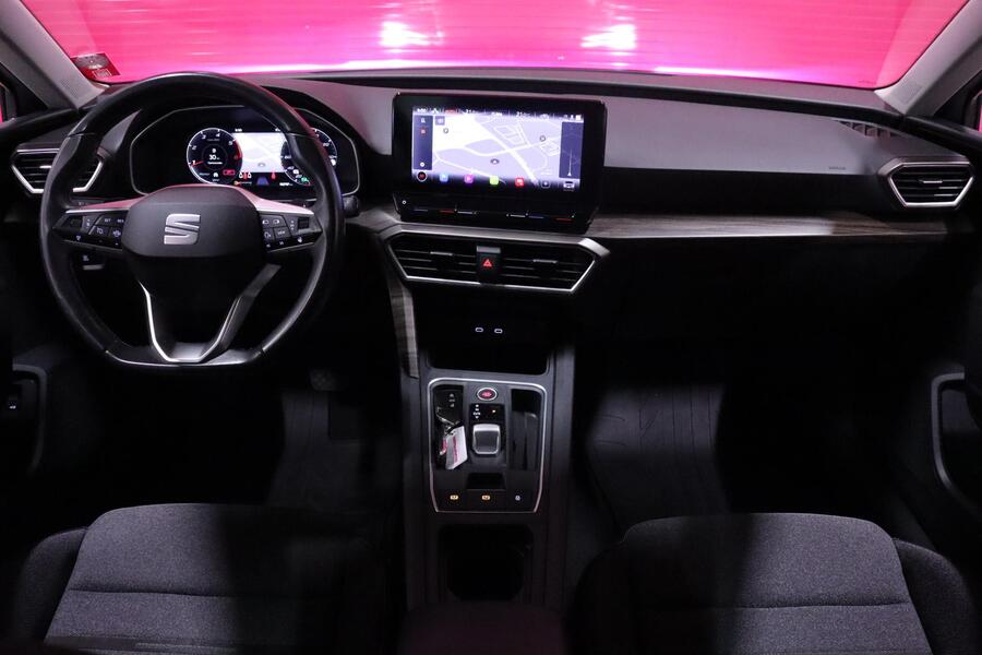 SEAT Leon Sportstourer vaihtoauto